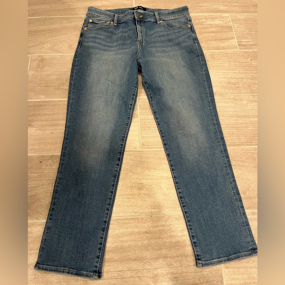Gap Jeans Women’s Size 14/32R Color Blue Classic Straight